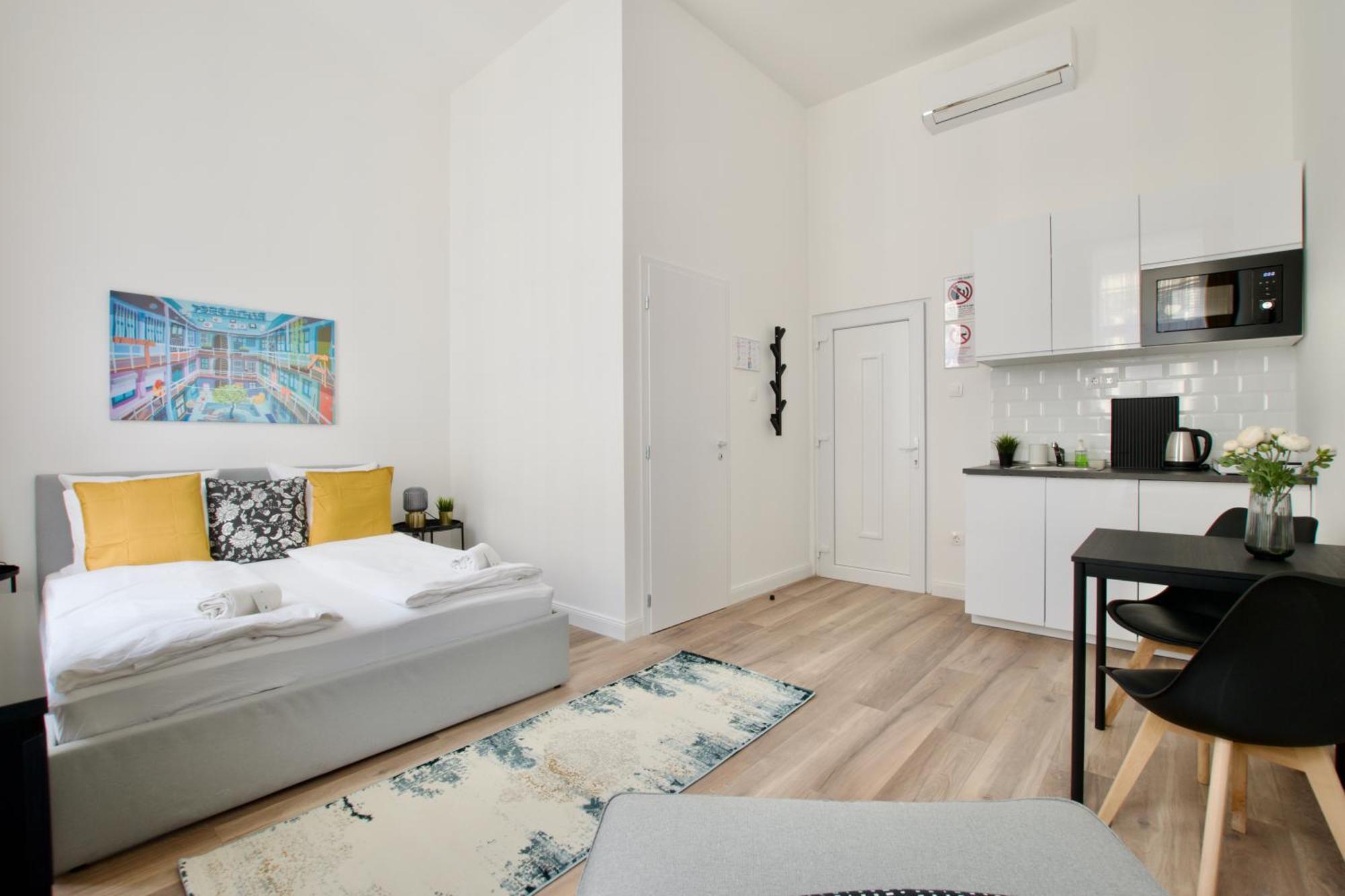 Standard Apartment By Hi5- Rakoczi Studio Budapeste Exterior foto